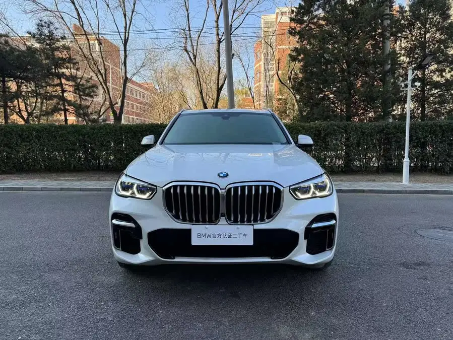 BMW X5 2022 xDrive 30Li Luxury M Sport Package