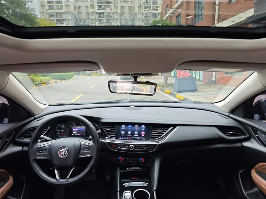 بيوك ريجال 2022 552T النسخة الذكية