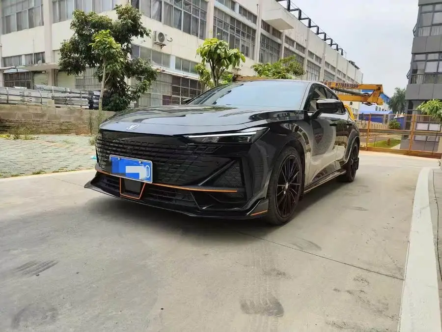 Changan UNI-V 2022 1.5T Sport Edition
