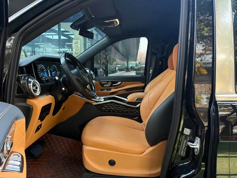 Vito 2023 2.0T Business Edition 7-seater