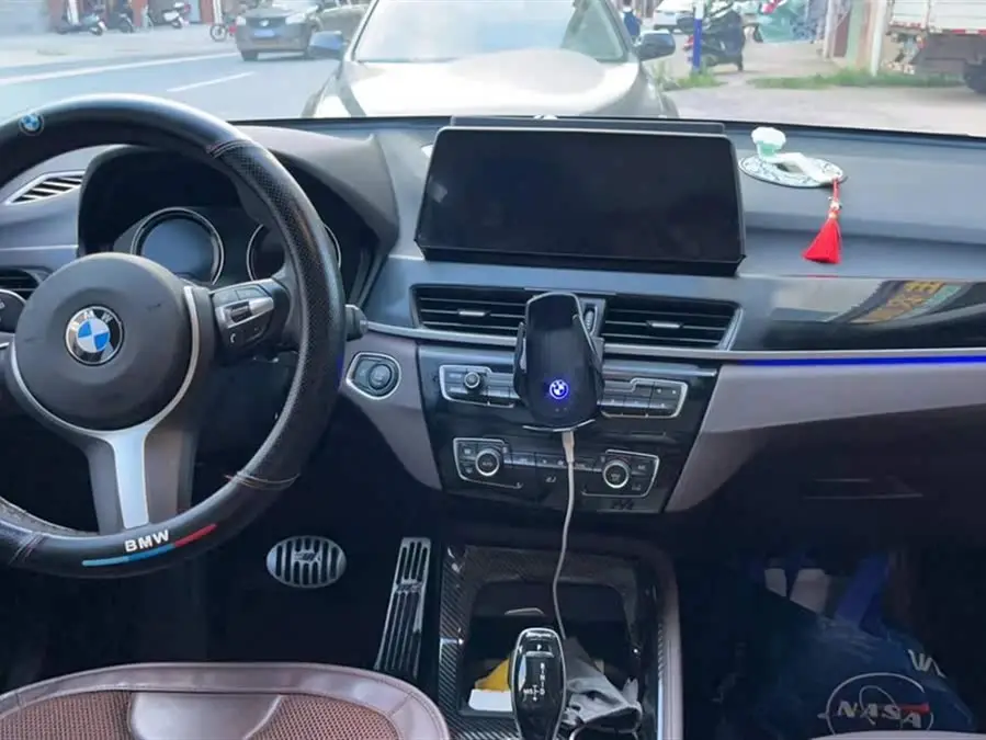 بي إم دبليو X1 2022 sDrive25Li إصدار القيادة