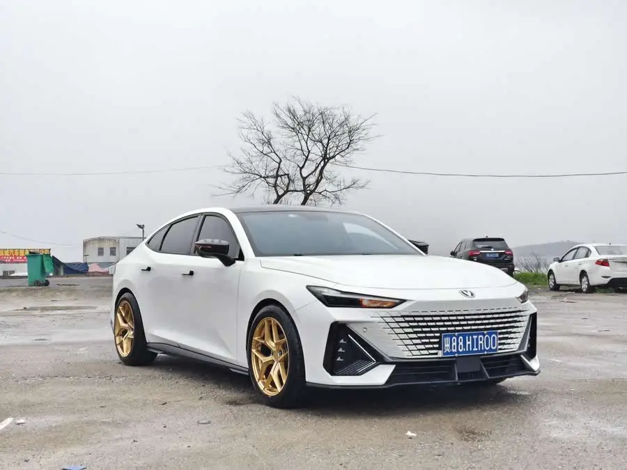 Changan UNI-V 2023 1.5T Premium