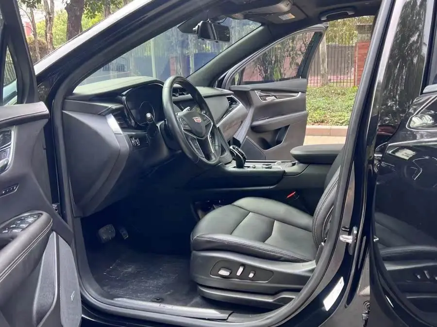 كاديلاك XT5 2021 28T فاخرة