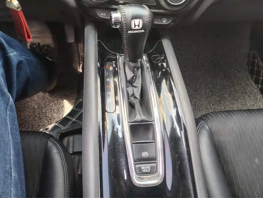 هوندا بريس 2020 نسخة 1.5L CVT الرائدة