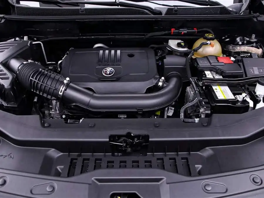 Envision 2022 652T Two-Wheel Drive Premium 7-Seater