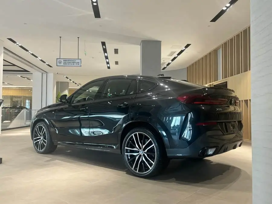 بي إم دبليو X6 2022 موديل تجديد ثاني xDrive40i حزمة رياضية M