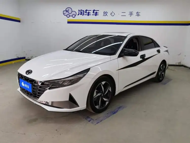 Elantra 2022 1.5L CVT LUX Premium