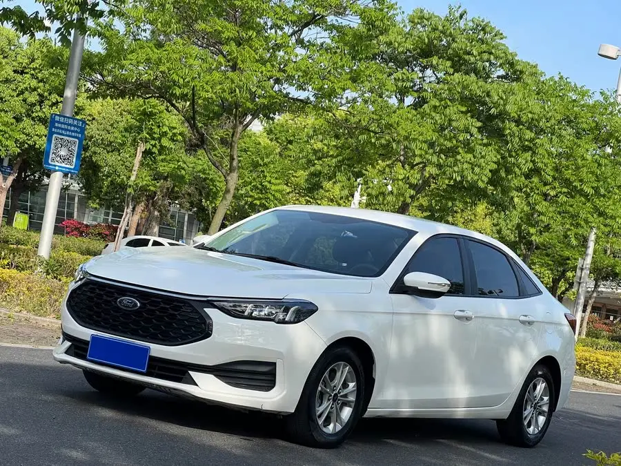 Ford Focus 2021 1.5L Automatic Gold Edition