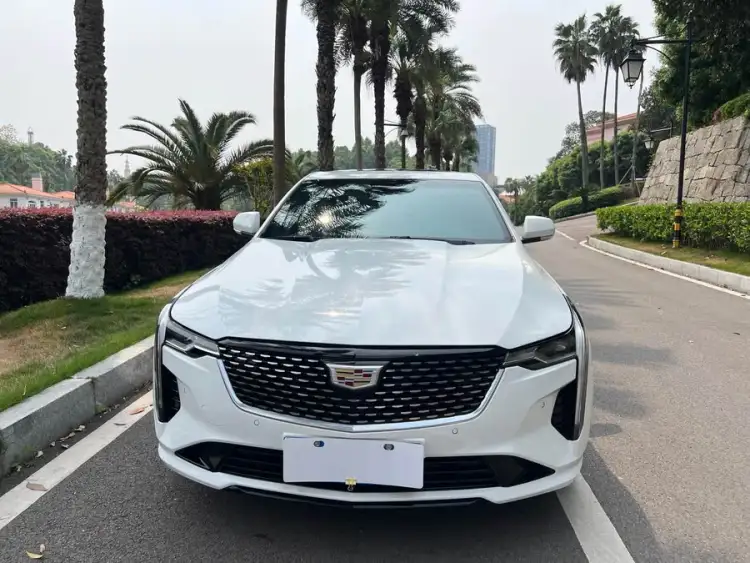 Cadillac CT4 2022 28T Luxury
