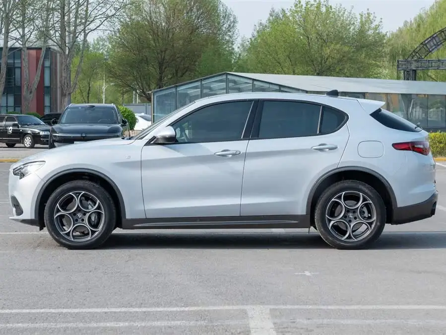 2022 Stelvio 2.0T 280HP Ti Driving Control Edition