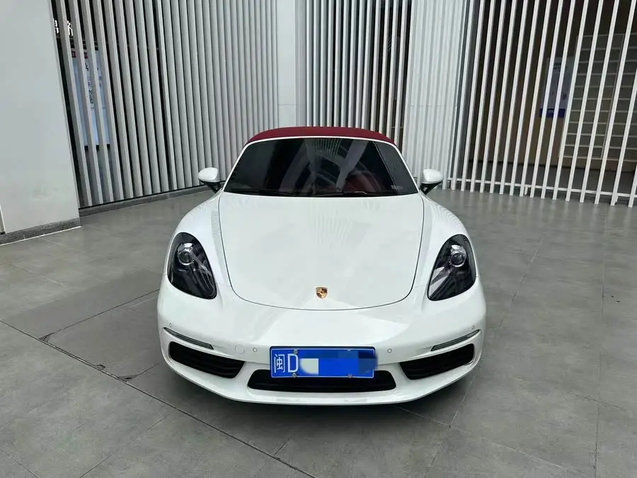 Porsche 718 2020 Model Boxster 2.0T