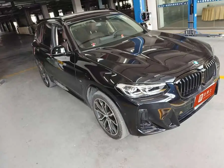 BMW X3 2022 xDrive30i Leading Model M Shadow Package