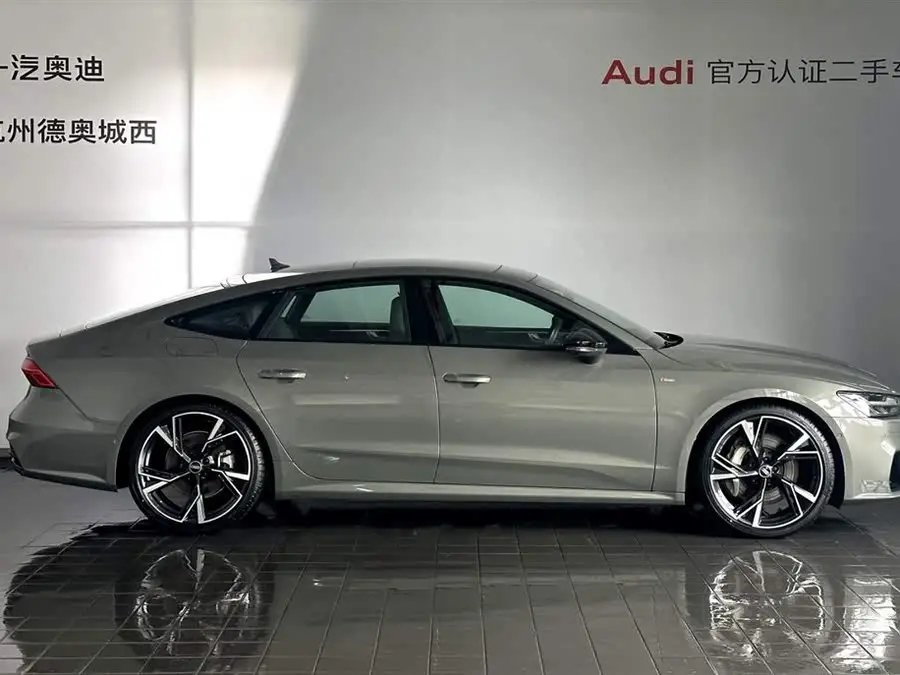 Audi A7 2023 55 TFSI quattro Premium