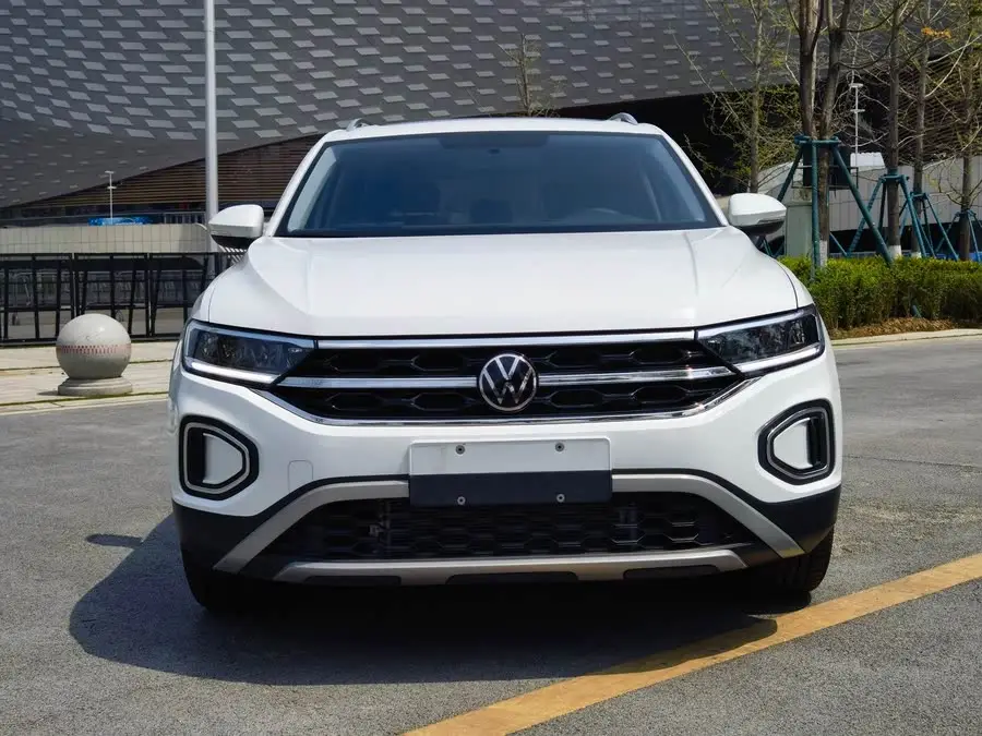 ت-روك 2023 موديل 280TSI DSG دفع ثنائي إصدار الزمن