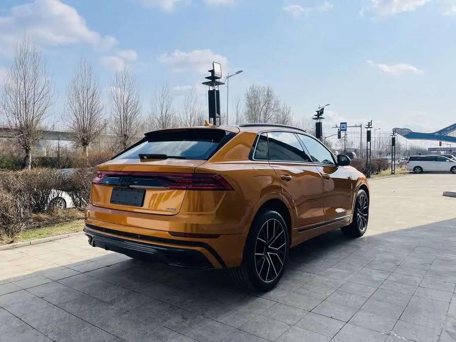 أودي Q8 2023 55 TFSI إصدار رياضي