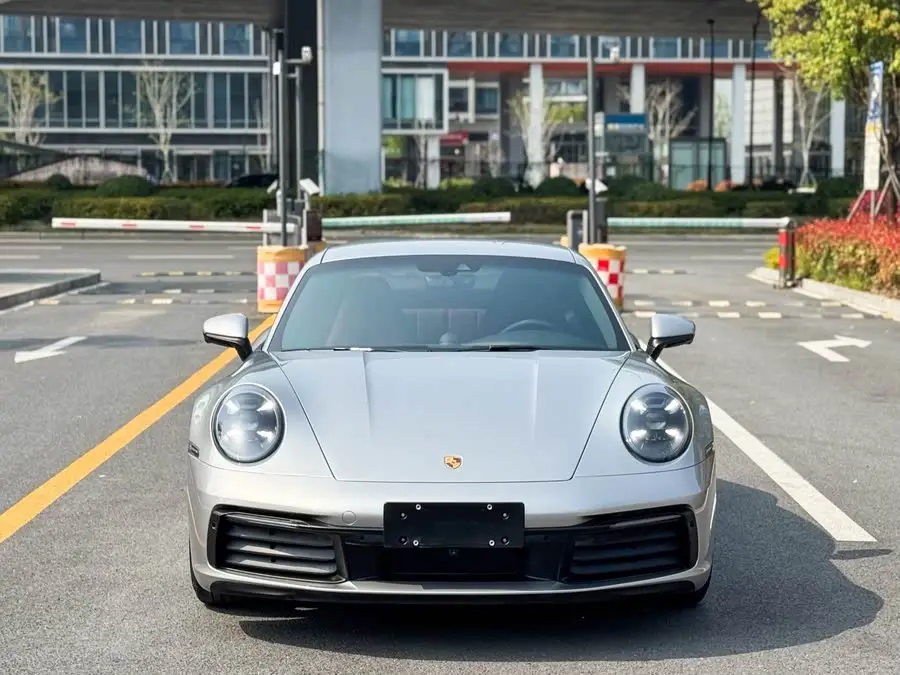 Porsche 911 2020 Carrera 3.0T