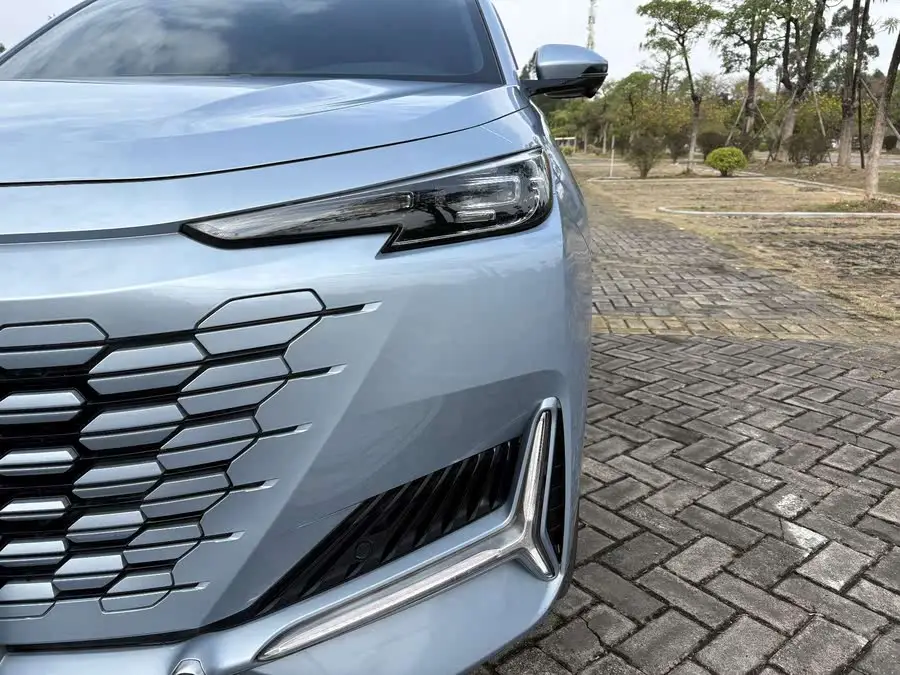 شانجان UNI-K 2021 2.0T الفاخرة