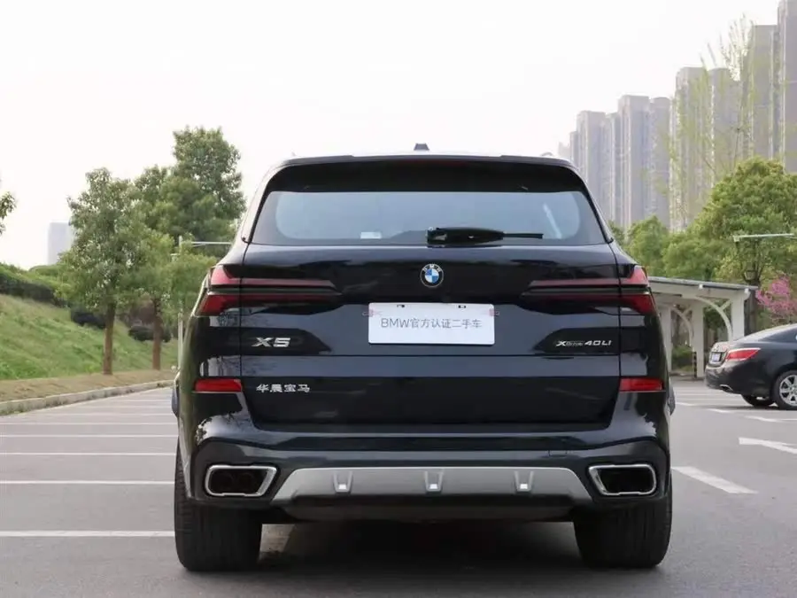 BMW X5 2023 xDrive 40Li M Sport Package