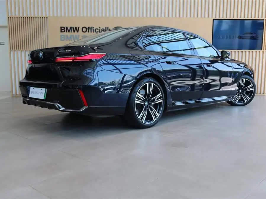 BMW i7 2023 eDrive50L M Sport Package