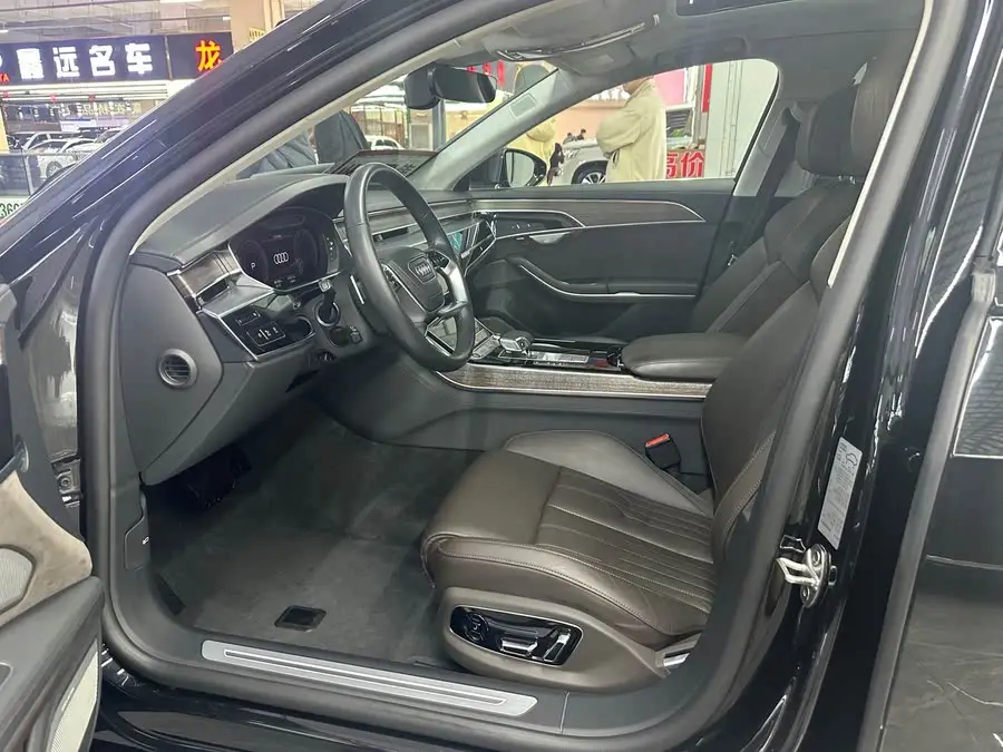 أودي A8 2022 A8L 55 TFSI كواترو إصدار فاخر