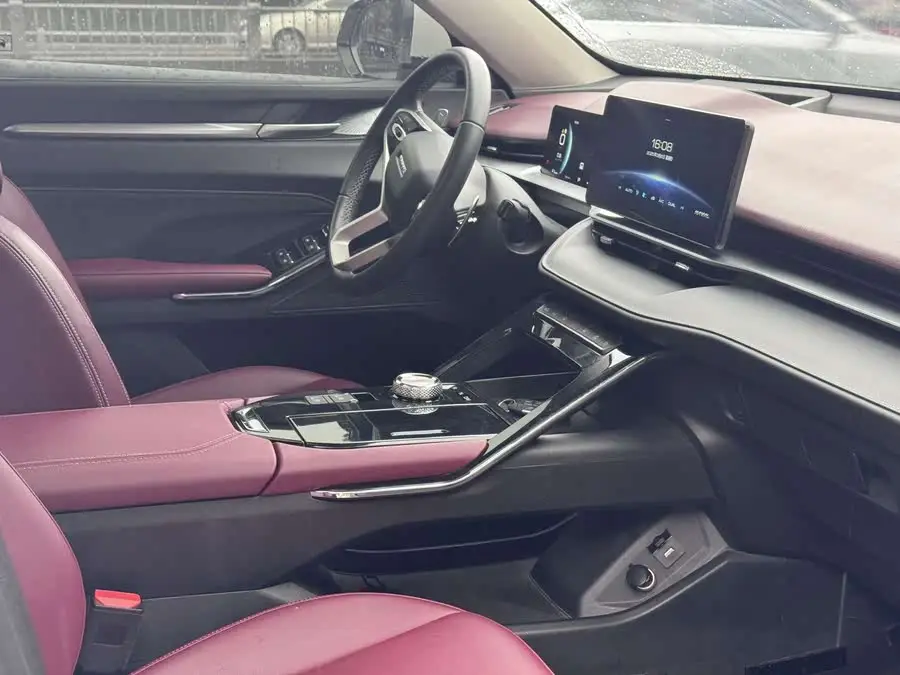 هافال H6 2021 1.5T أوتوماتيكي بطل