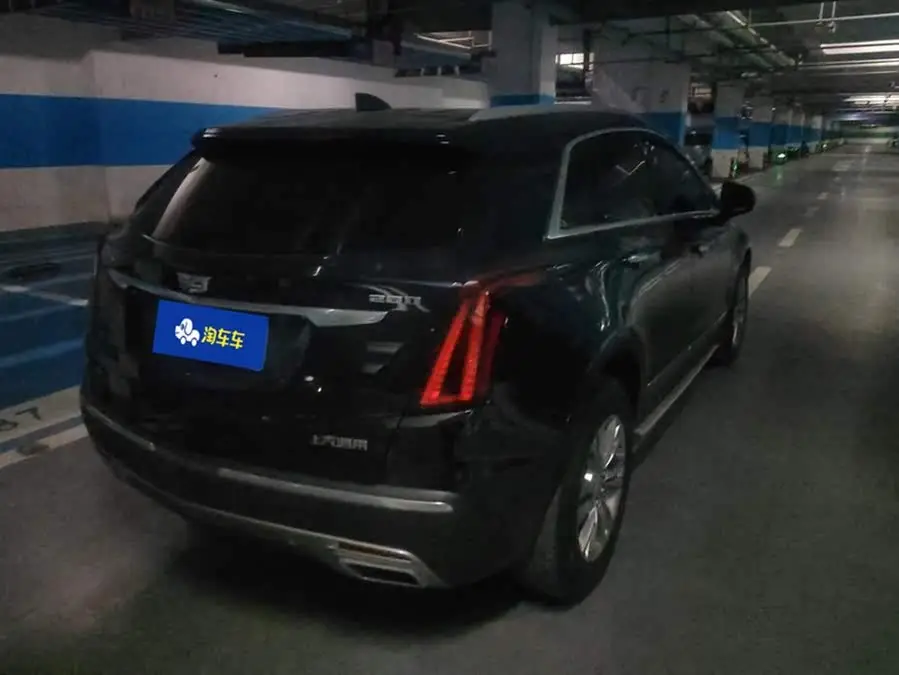 كاديلاك XT5 2021 28T الفاخرة