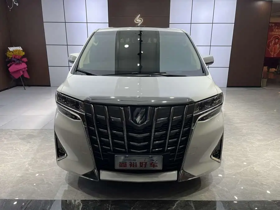 ألفارد 2020 هايبرد 2.5 لتر فئة فاخرة