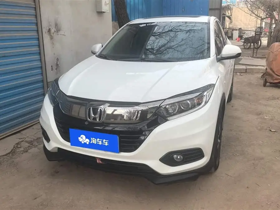 2020 هوندا HR-V 1.5L CVT إصدار الرائد