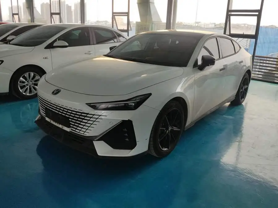 Changan UNI-V 2022 1.5T Premium