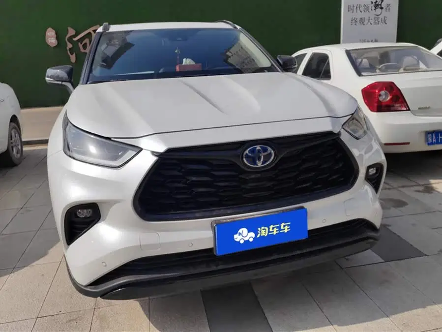 Highlander 2023 2.5L Intelligent Hybrid AWD Knight Edition 7-Seater