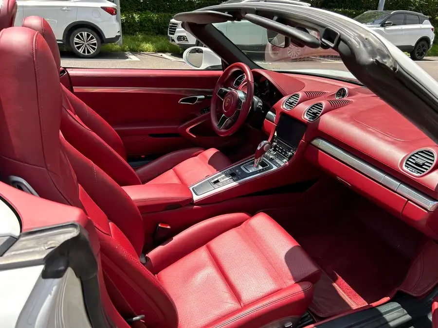 Porsche 718 2020 Model Boxster 2.0T