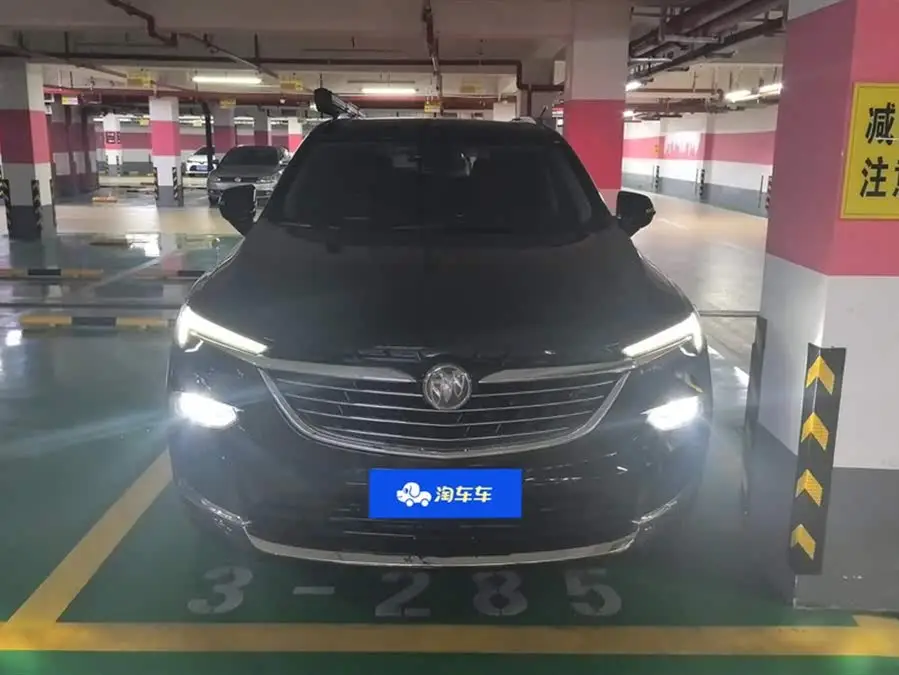 إنفينيتي 2020 28T الدفع الرباعي بريميوم