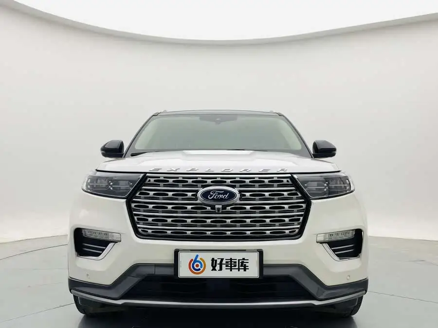 2020 Explorer EcoBoost 285 AWD Titanium 6-Seater