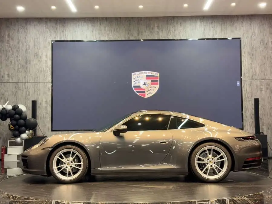 Porsche 911 2022 Carrera 3.0T