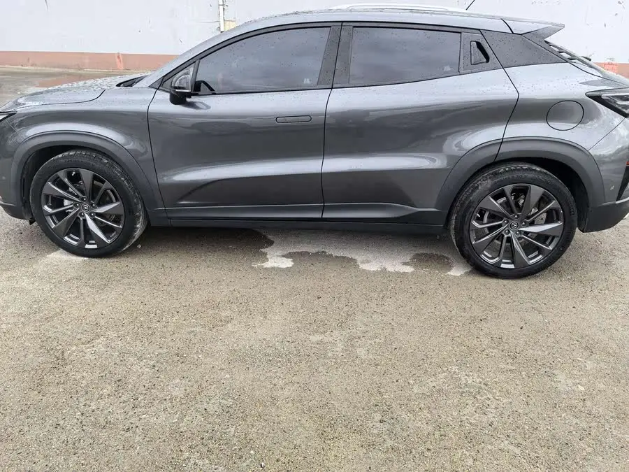 شانجان UNI-T 2020 1.5T الرائد