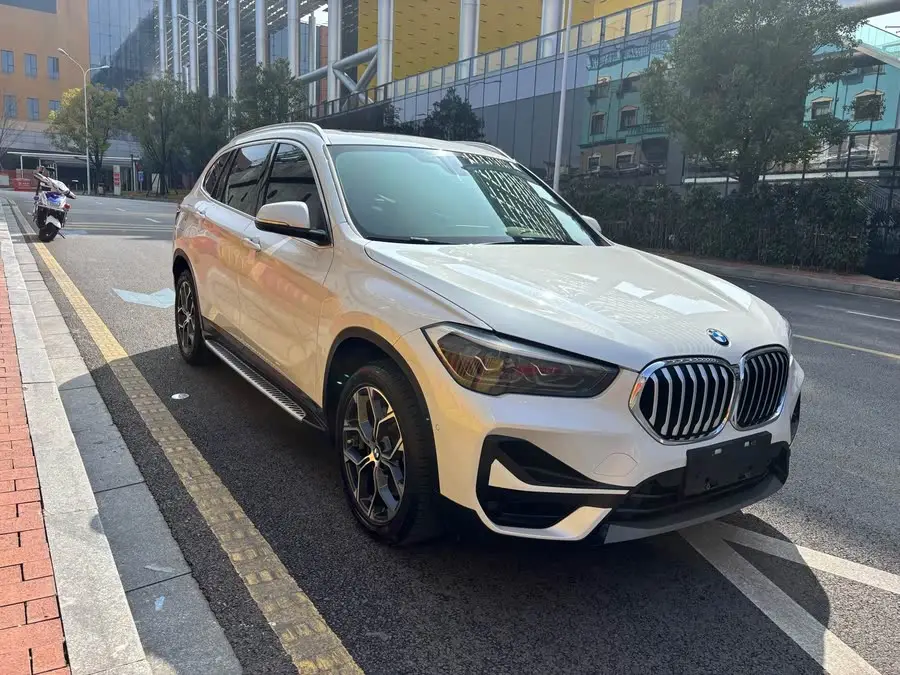 BMW X1 2020 sDrive25Li Leading Edition