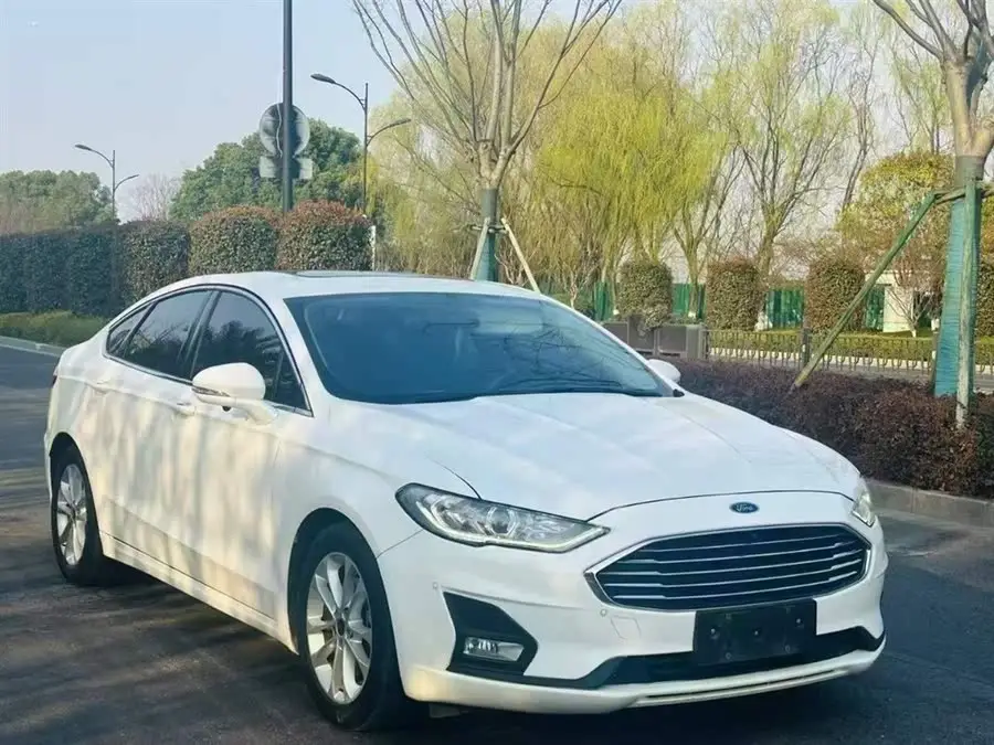 مونديوا 2020 إيكوبوست 180 إصدار الأزياء