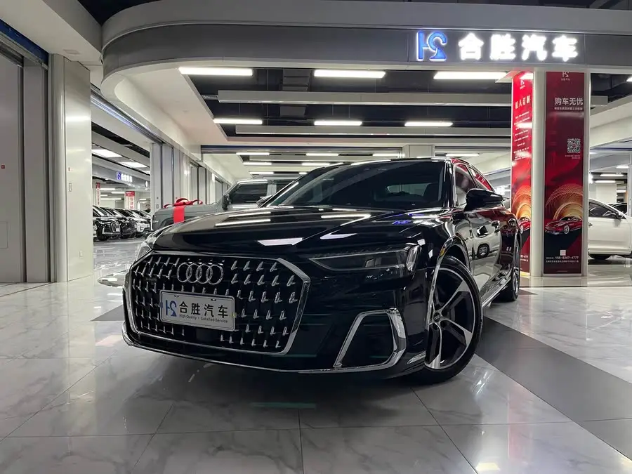 أودي A8 طراز 2023 A8L 50 TFSI quattro الفئة الممتازة