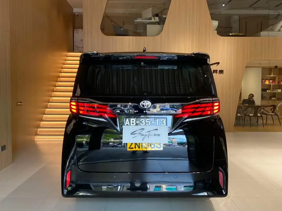 ألفارد 2024 Dual Engine 2.5L Premium Edition