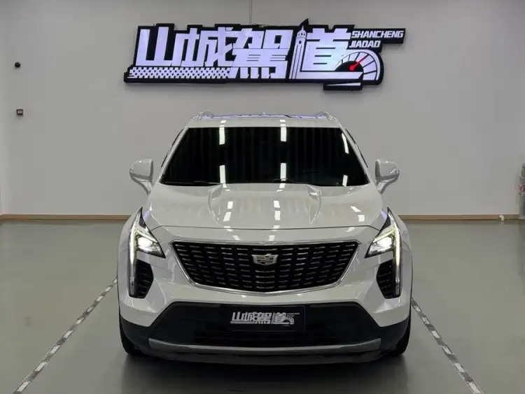 Cadillac XT4 2020 28T FWD Premium