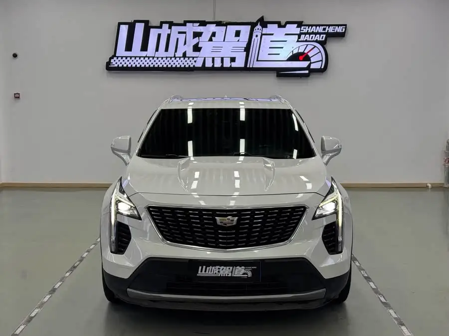 Cadillac XT4 2020 28T FWD Premium