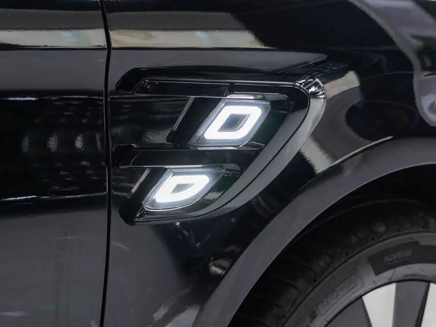 فيتو 2024 2.0T إصدار النخبة 7 مقاعد