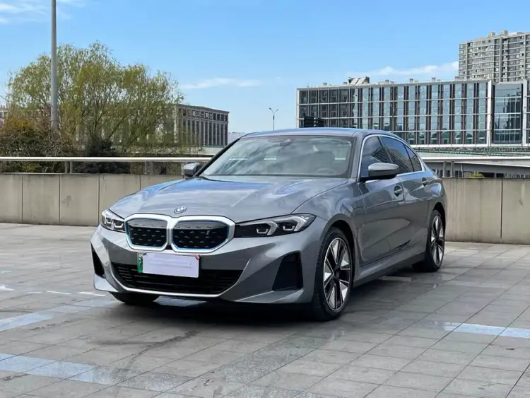 BMW i3 2022 eDrive 35 L