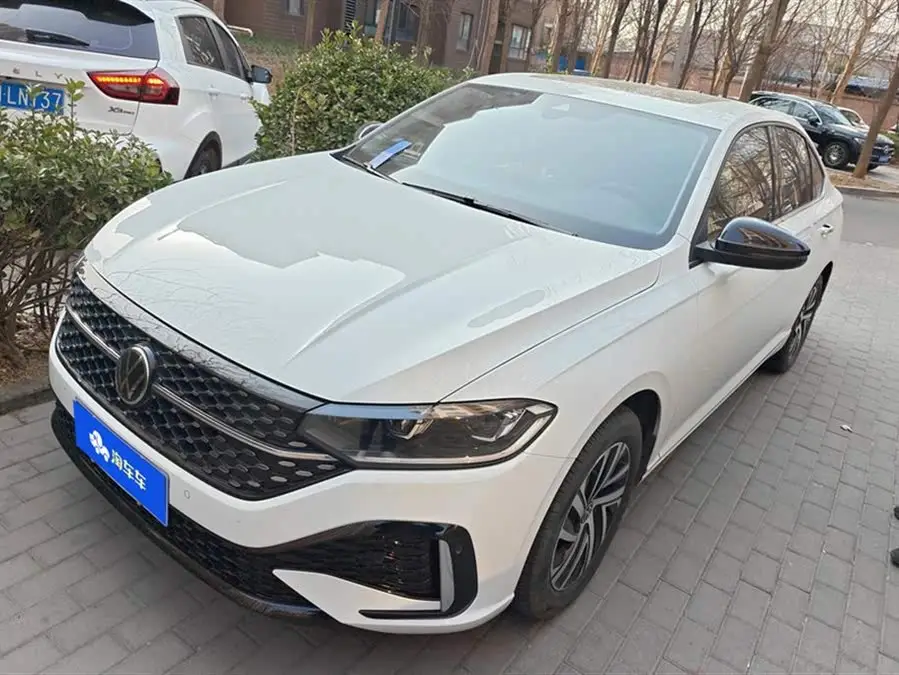 لافيدا 2023 300TSI DSG نسخة الرائدة النجوم