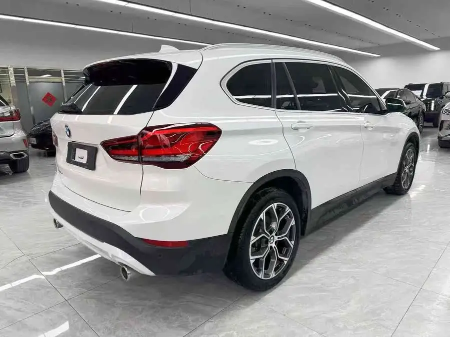 بي إم دبليو X1 2022 sDrive25Li الطراز الرائد