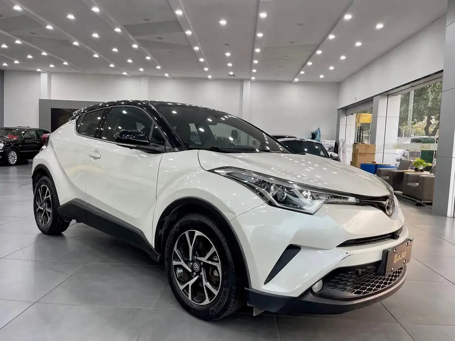 تويوتا C-HR 2020 2.0L النسخة الرائدة