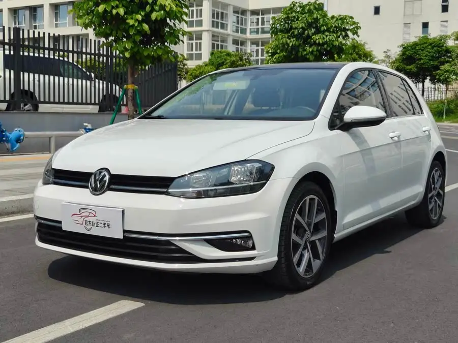 Golf 2020 Love Edition 200TSI DSG Comfort