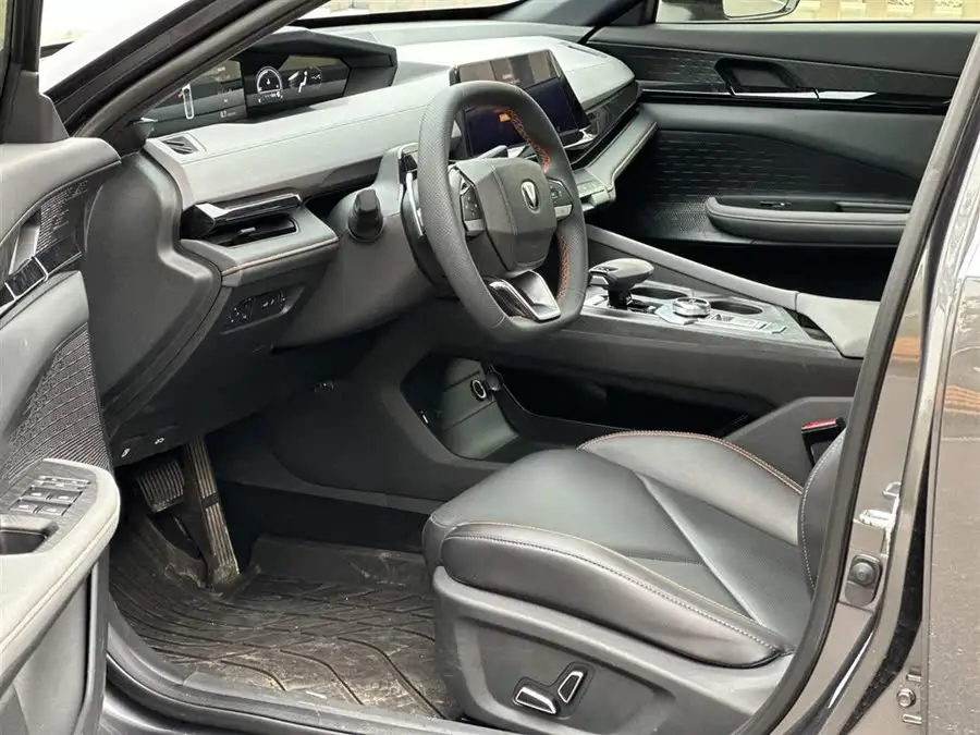 Changan UNI-V 2022 1.5T Premium