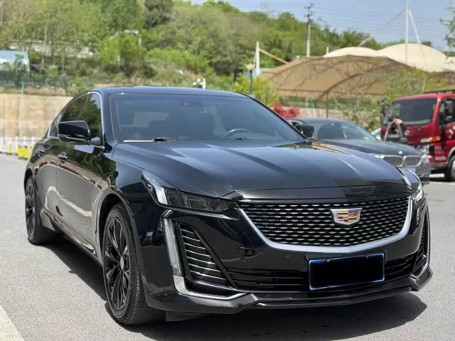 كاديلاك CT5 2021 28T فاخرة