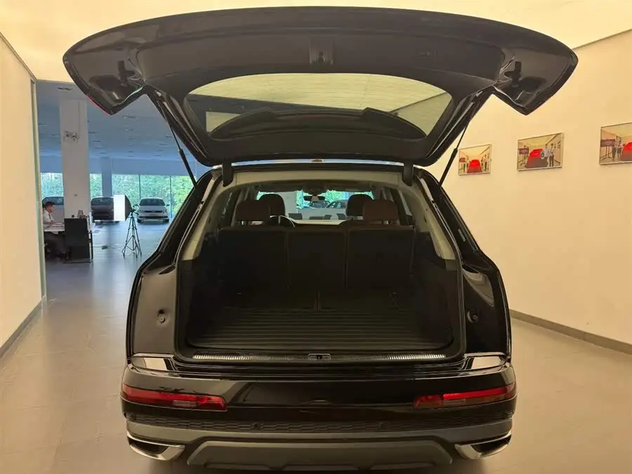 Audi Q7 2021 55 TFSI quattro S line Sport